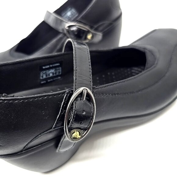 Crocs Shayna Mary Jane Black Slingback Strap Shoes Women's Size 9 - Picture 10 of 12